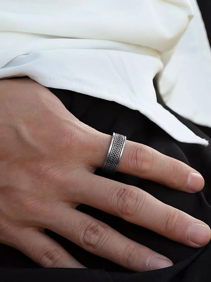 Nordic Knot Rune Ring