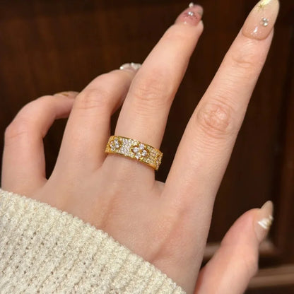 Floral Pavé Ring