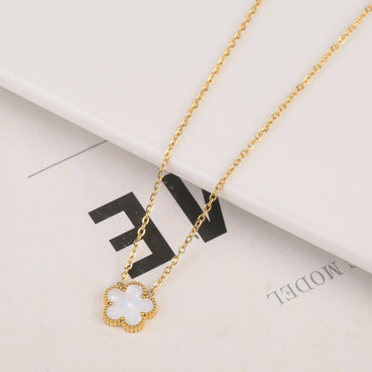 Clover Pendant Necklace