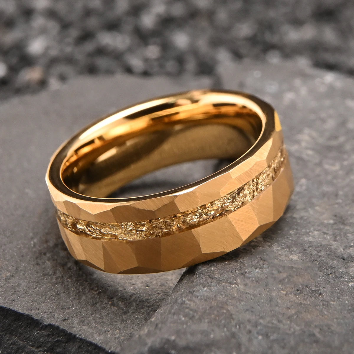 Aureus Hammered Tungsten Ring – 18K Gold Plated
