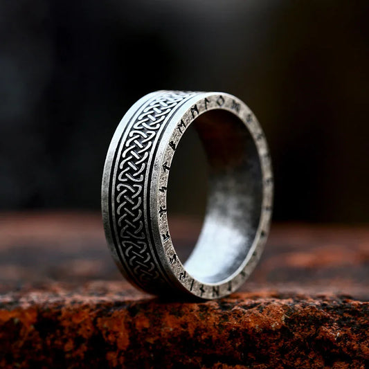 Nordic Knot Rune Ring