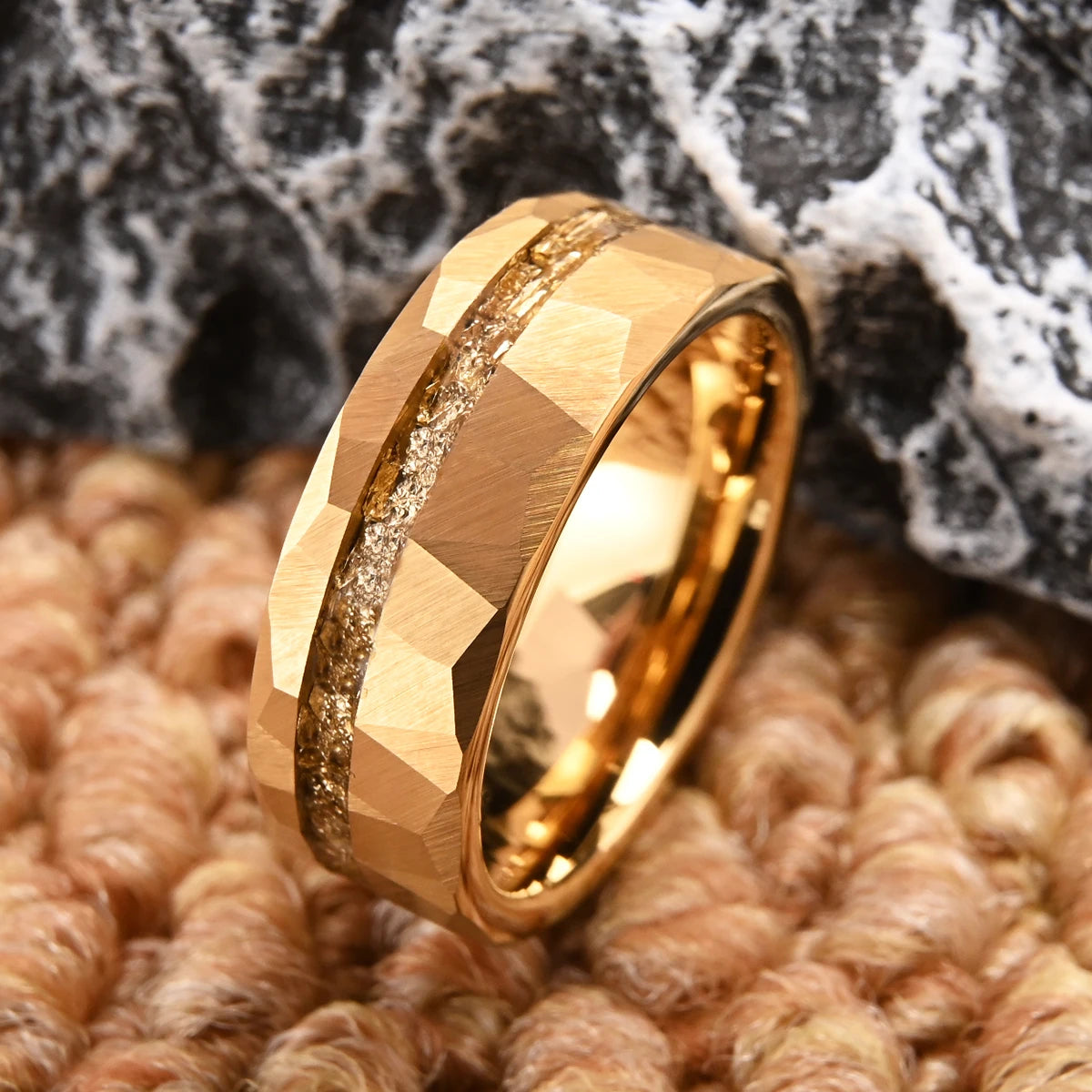 Aureus Hammered Tungsten Ring – 18K Gold Plated